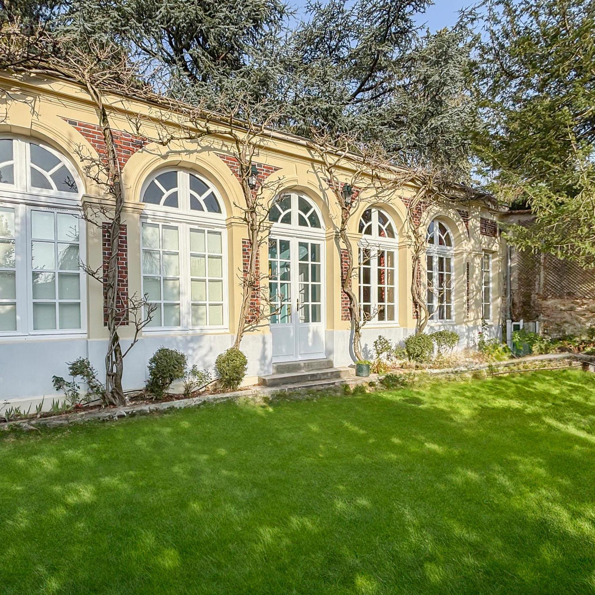 L'Orangerie White Palacio Версал Екстериор снимка